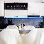 Rt Luxury Royal * Braşov