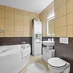 Rt Luxury Royal * Braşov