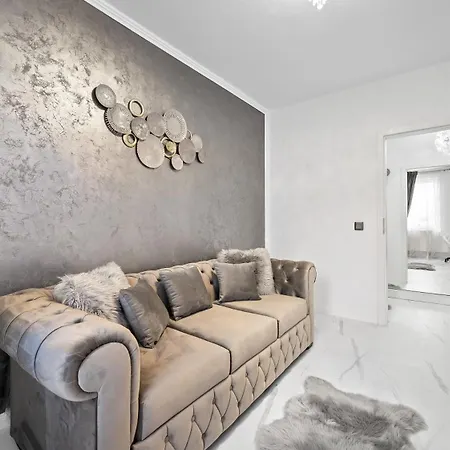 Lägenhet Rt Luxury Royal Braşov